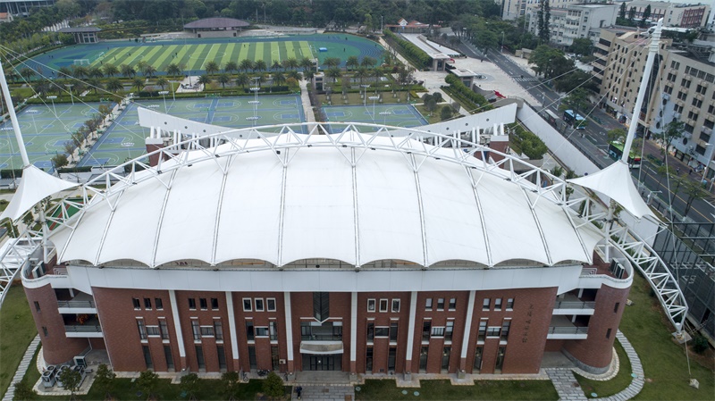 福建厦门大学游泳馆大跨度钢膜结构屋盖工程.jpg